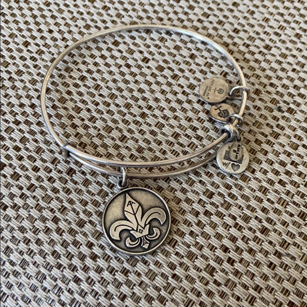 Alex & Ani Fleur de Louis Bracelet